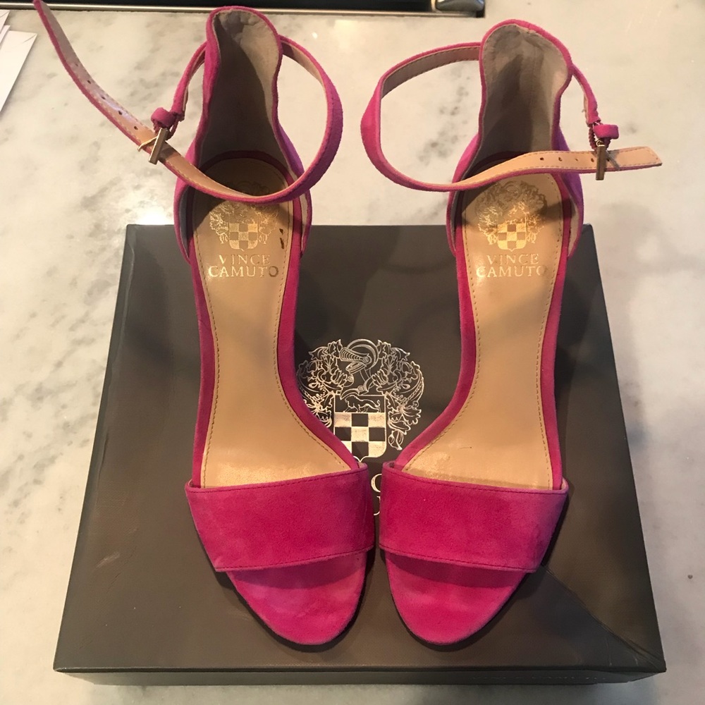 Vince Camuto VC-court 8m Pink Orchid True Suede